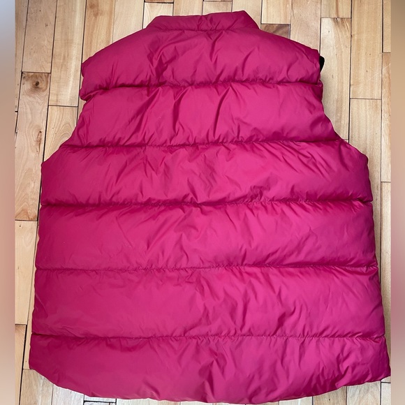 Cabela’s red goose down filled vest. Size large - Picture 5 of 6